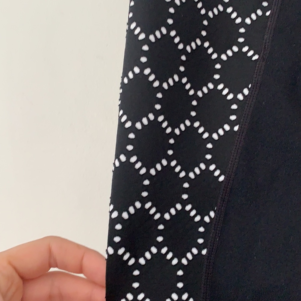 Like new Athleta crop laser cut leggings - Picture 5 of 6